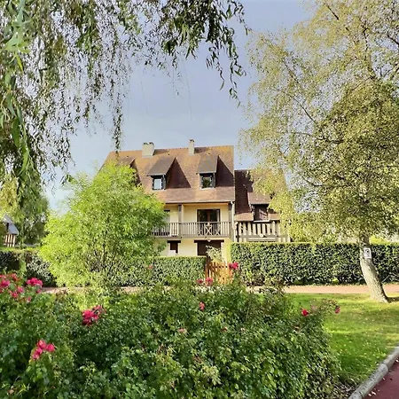 Duplex Familial 2 Chambres Avec Parking Prive Cabourg
